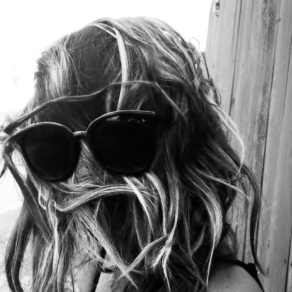 Meet your Posher, Sally - Picture 1 of 1